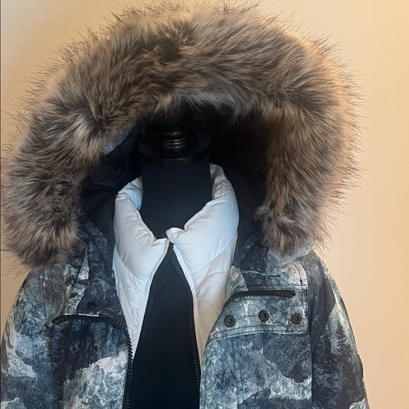 Michael Kors Men’s Jacket - Picture 7 of 9